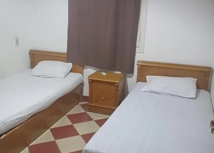 Riviera Apartment *